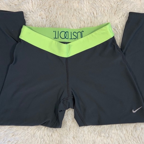 Nike Pants - Nike athletic capri pants gray size medium